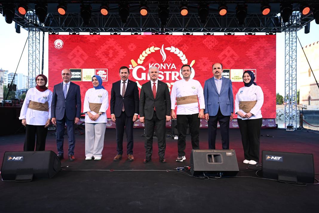 Konya, yüz binlerce ziyaretçiyi lezzet sofrasında ağırlıyor 12